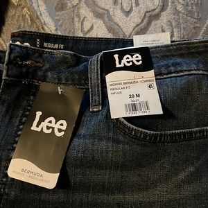 Womens Lee Bermuda Jean shorts size 20